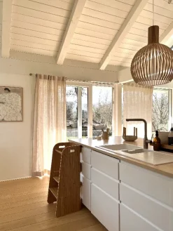 Outlet Læringstårn - Birketræsfinér med en overflade afslutning i egetræ Børn Børnemøbler