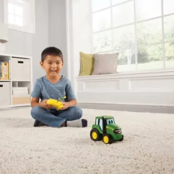 Hot Johnny Tractor - fjernbetjent Aktivitetslegetøj
